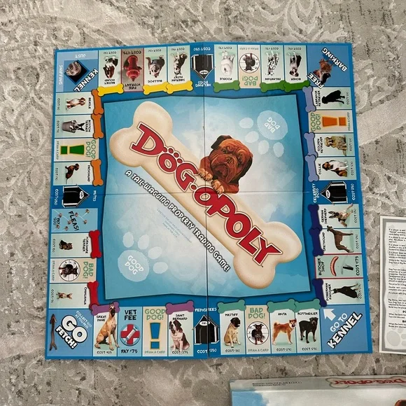 Monopoly - Picture 2 of 7